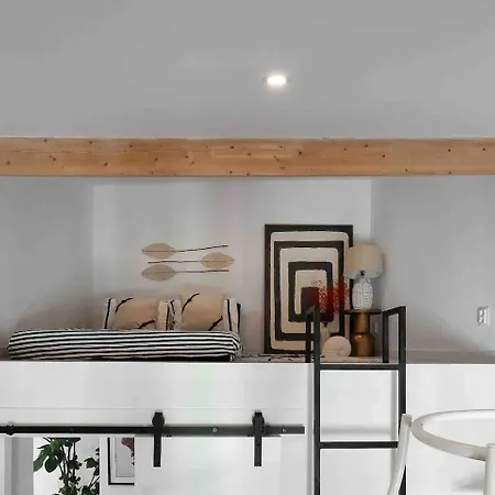 펜션 Small Historic Townhouse By Promenade Near Beaches 포티마오