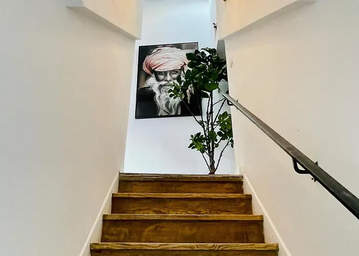 בית נופש Small Historic Townhouse By Promenade Near Beaches