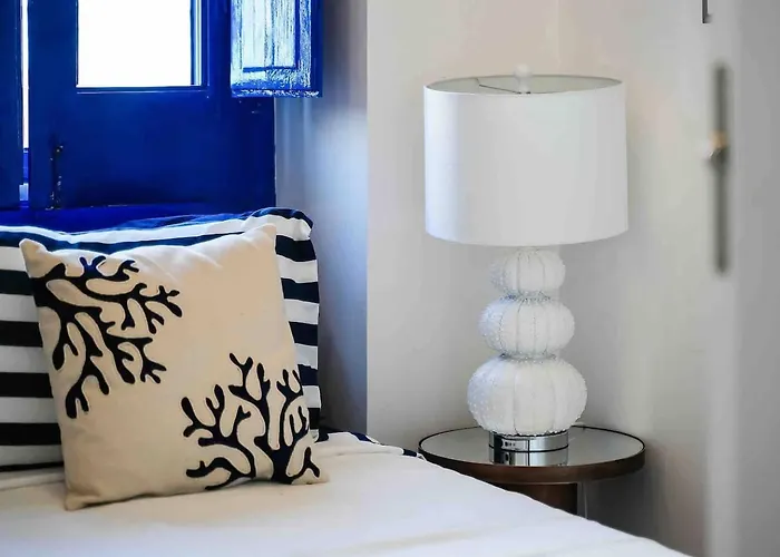 Casa de Férias Small Historic Townhouse By Promenade Near Beaches *