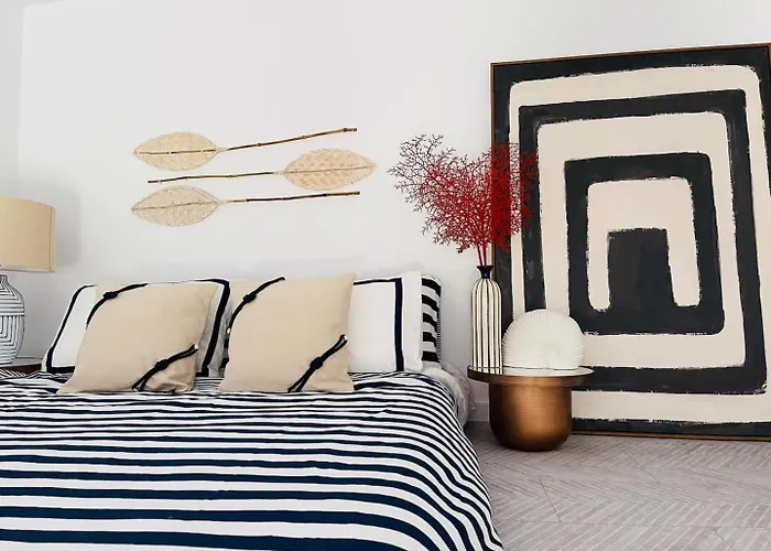 Feriehus Small Historic Townhouse By Promenade Near Beaches