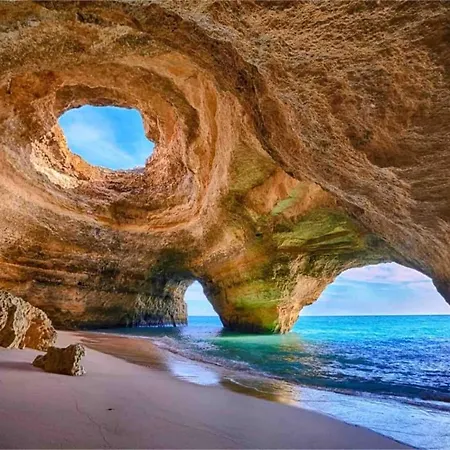 Small Historic Townhouse By Promenade Near Beaches Portimao