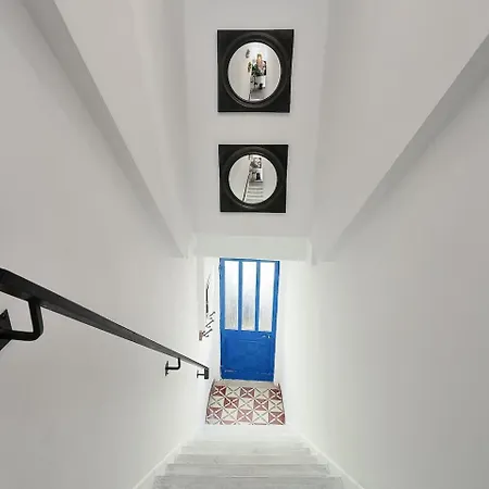 Small Historic Townhouse By Promenade Near Beaches Portimao