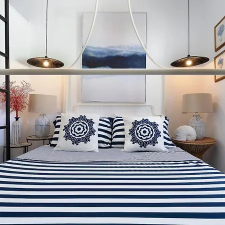 Small Historic Townhouse By Promenade Near Beaches * Portimao